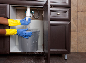 We cleanup overflow bathroom drains in Van Nuys